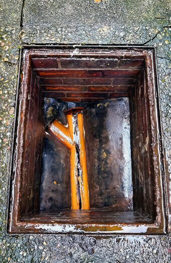https://blockeddrainswilletton.com.au/uploads/2025/07/hero-blocked-sewers-39472.jpg